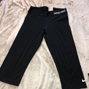 Nike pro dri fit leggings (4 pairs)